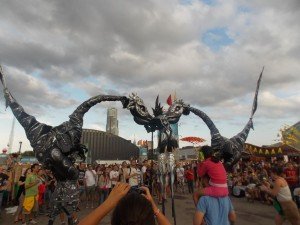 ¡Velocirraptores en Bruselas!