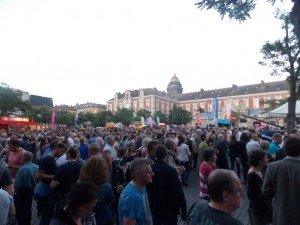 Ambiente en el Bal National: la plaza estaba llena