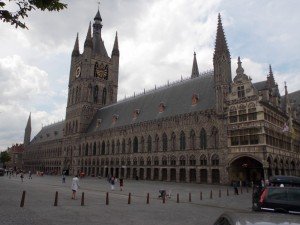 La Grotte Markt de Ypres: preciosa