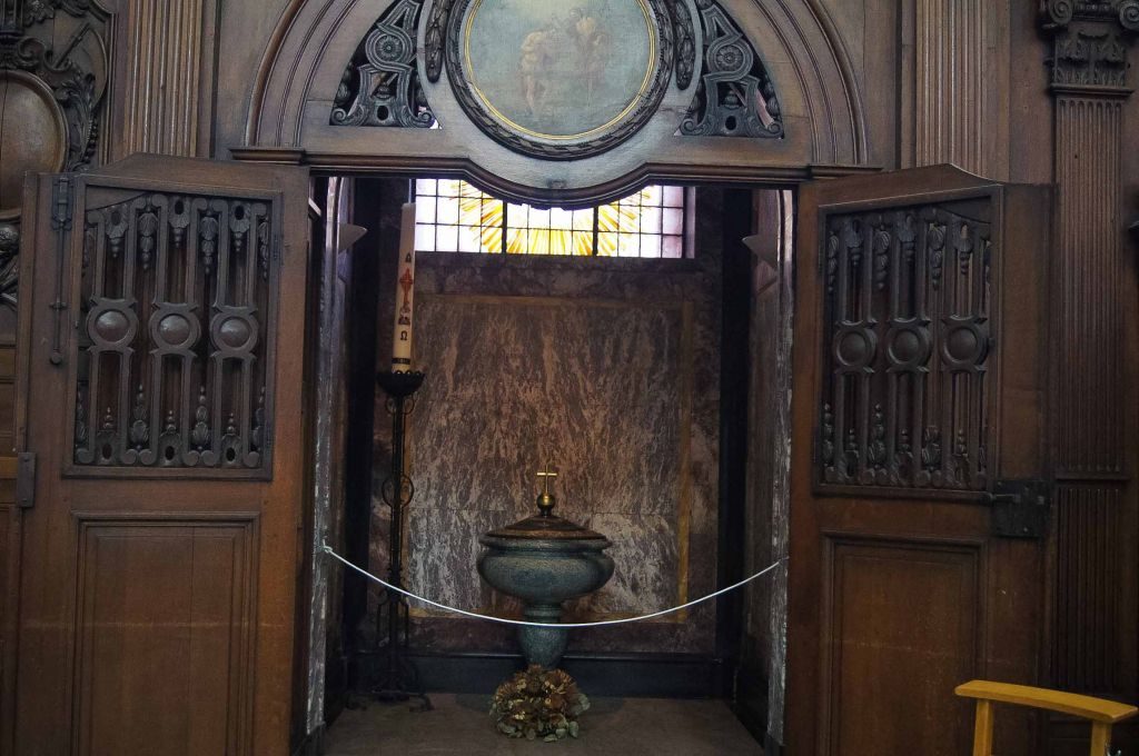 ¡Una iglesia con mucha historia al lado de la Bolsa! san nicolás-9