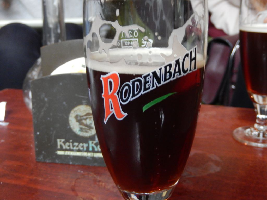 Ruta de la Cerveza (I): Rodenbach y Adler DSCN0572
