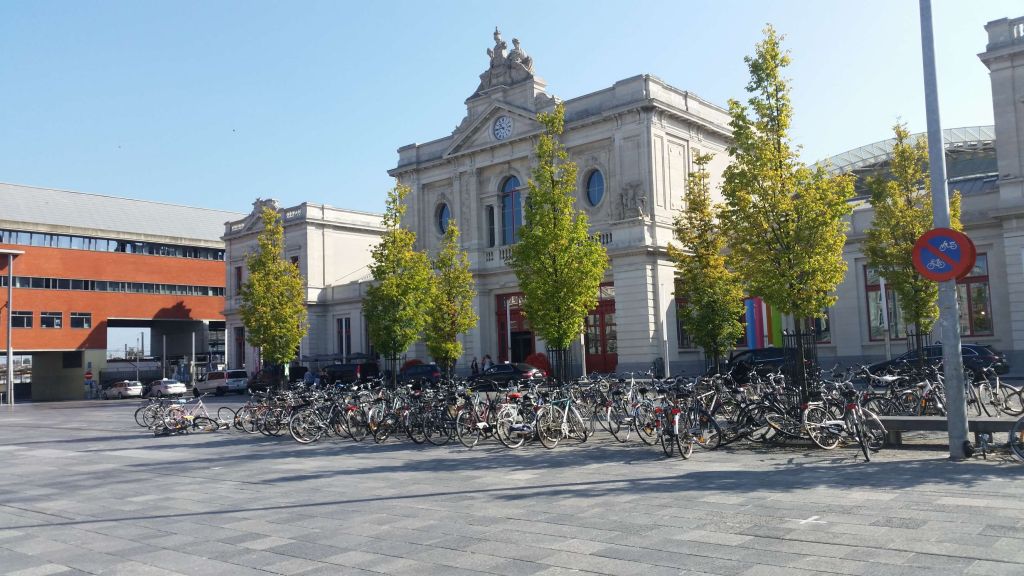 Martelarenplein estación