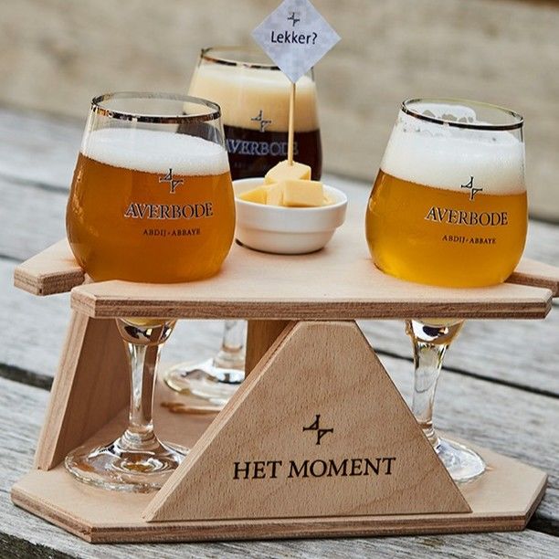 Algunos lugares alimentan el alma. Otros, los sentidos. La Abadía de Averbode hace ambas cosas. 🙌  🍺 Saborea la cerveza de autor de Averbode.
🧀 Saborea el queso artesano de la abadía
🍞 Prueba el legendario pan de jengibre
🚶‍♀️Discover los hermosos alrededores  Quién se apunta a esta experiencia única? ¡Etiqueta a tu compañero de viaje! 👇  📸 Het Moment